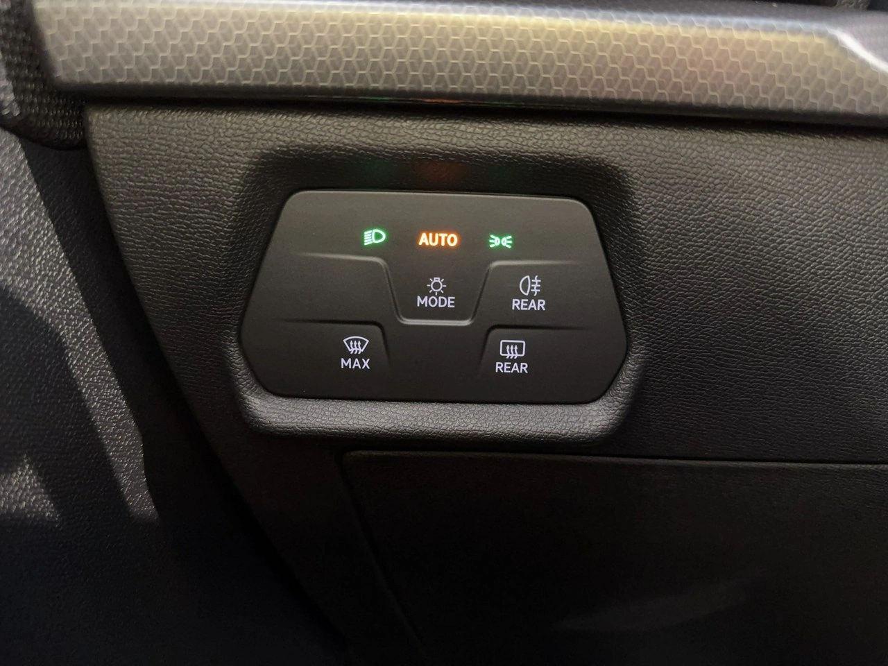 Seat Leon Sportstourer - Zdjęcie 24