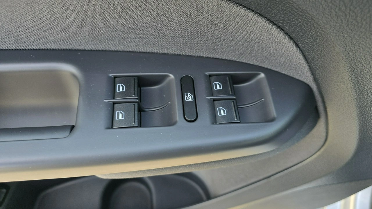 Volkswagen Touran - Zdjęcie 18