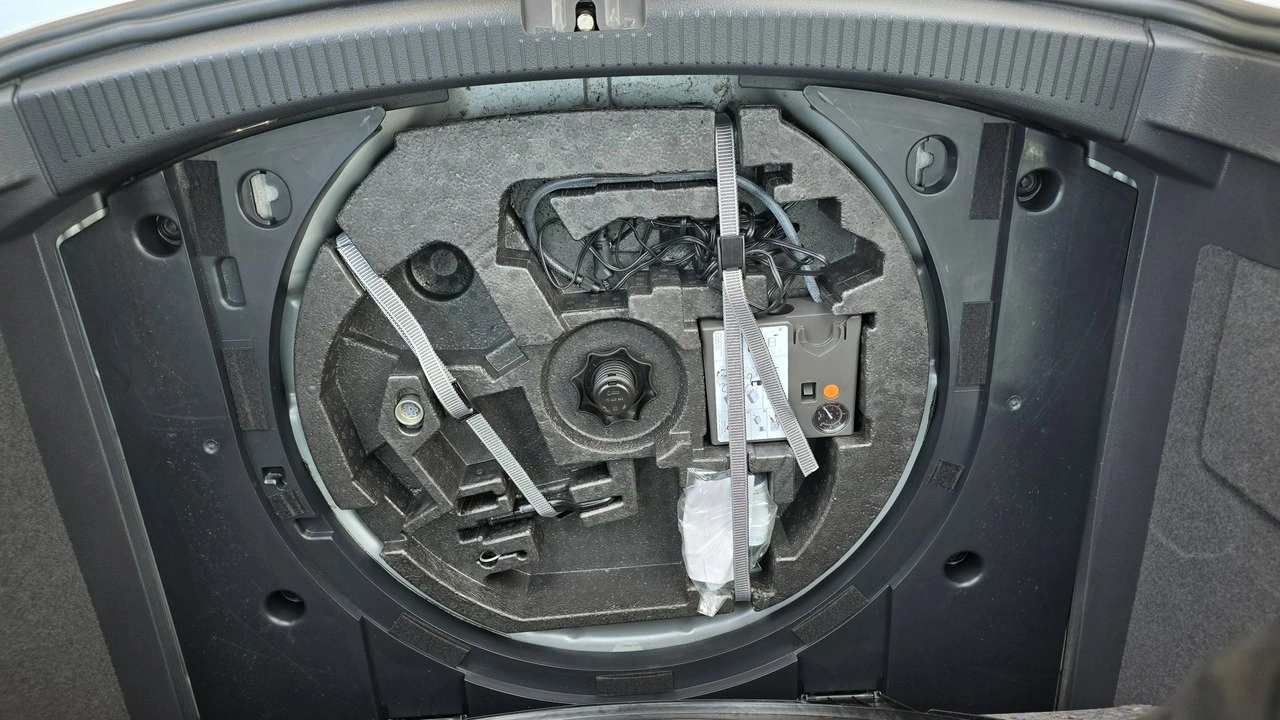 Volkswagen Touran - Zdjęcie 30