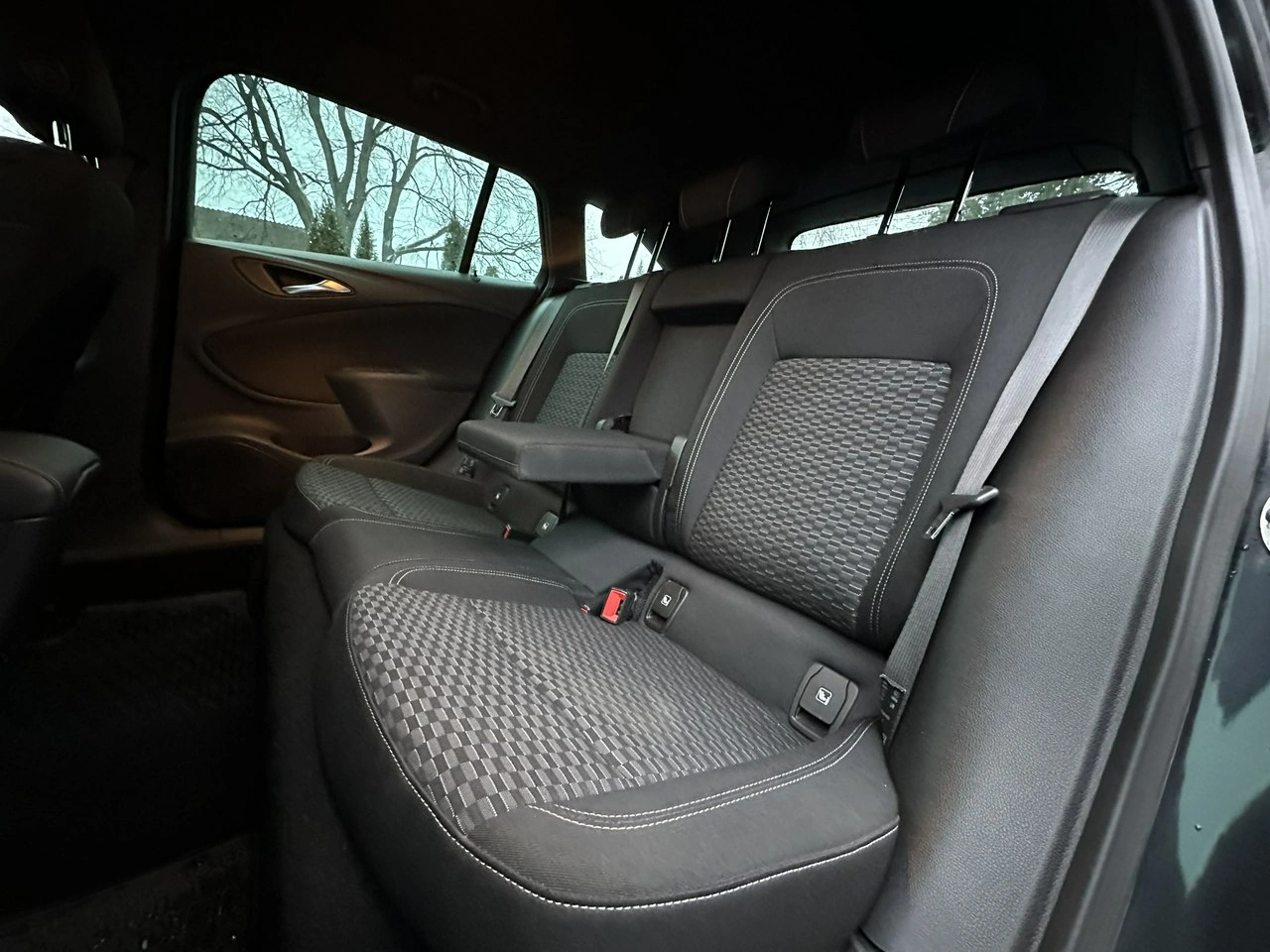 Opel Astra - Zdjęcie 10