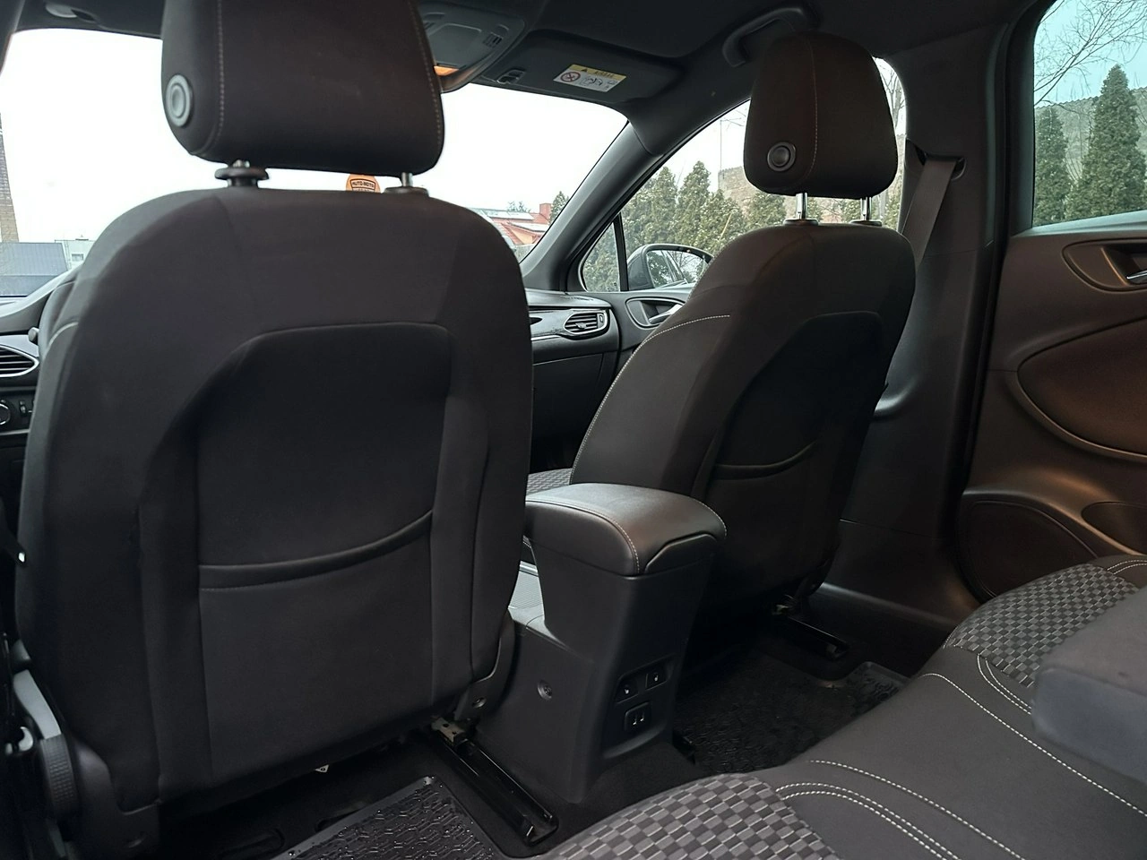 Opel Astra - Zdjęcie 11