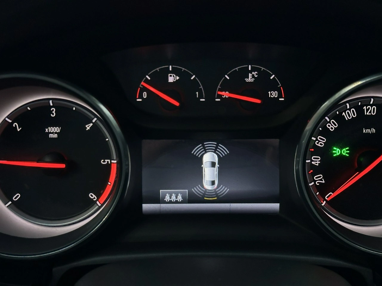 Opel Astra - Zdjęcie 26