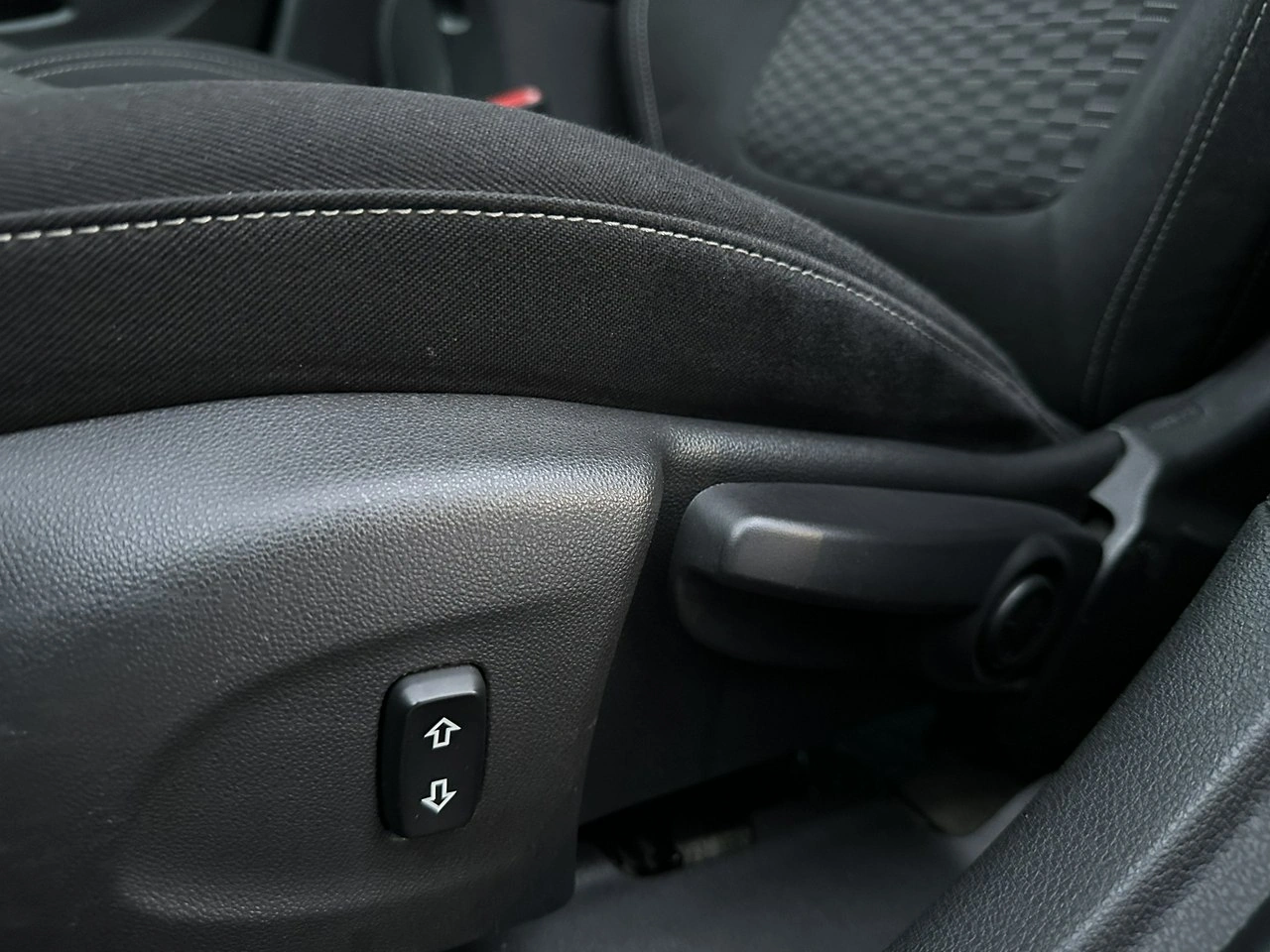 Opel Astra - Zdjęcie 35