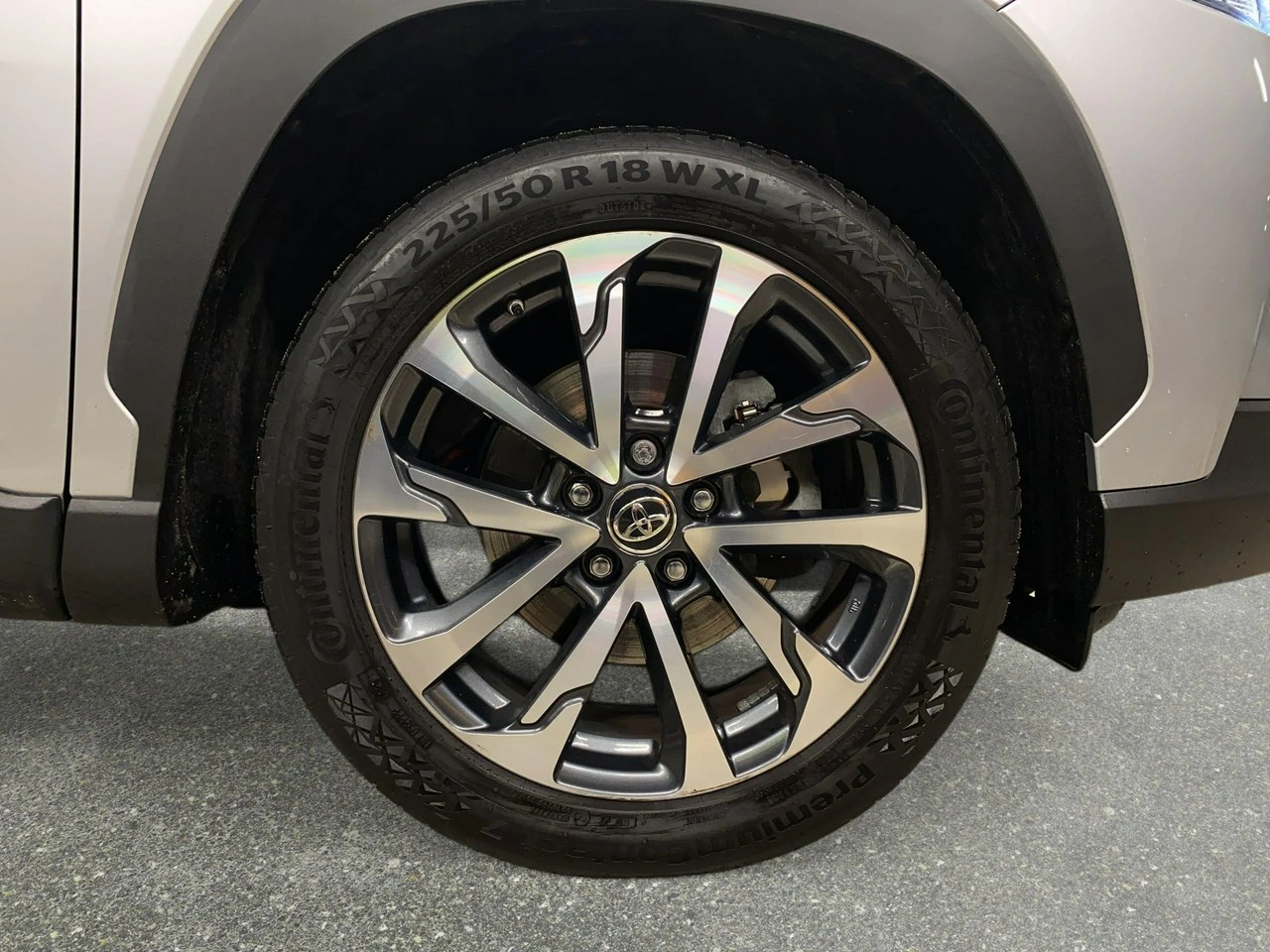 Toyota Corolla Cross - Zdjęcie 9