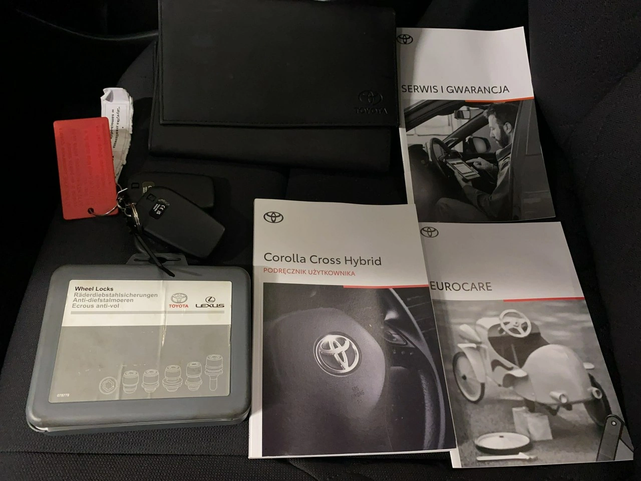 Toyota Corolla Cross - Zdjęcie 39