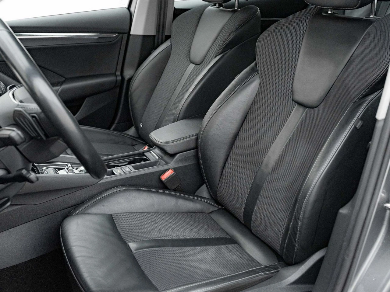 Skoda Octavia - Zdjęcie 13