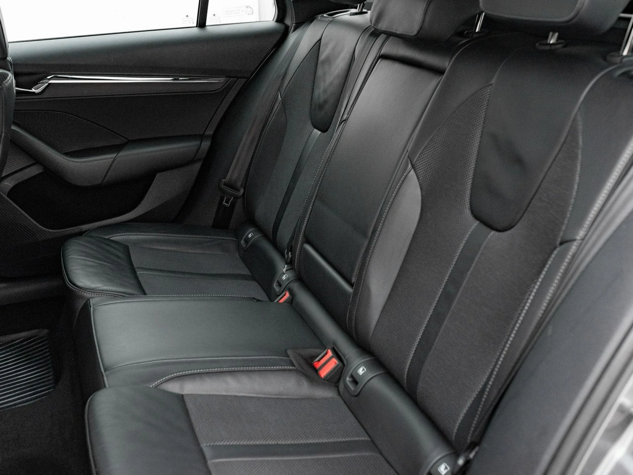 Skoda Octavia - Zdjęcie 24