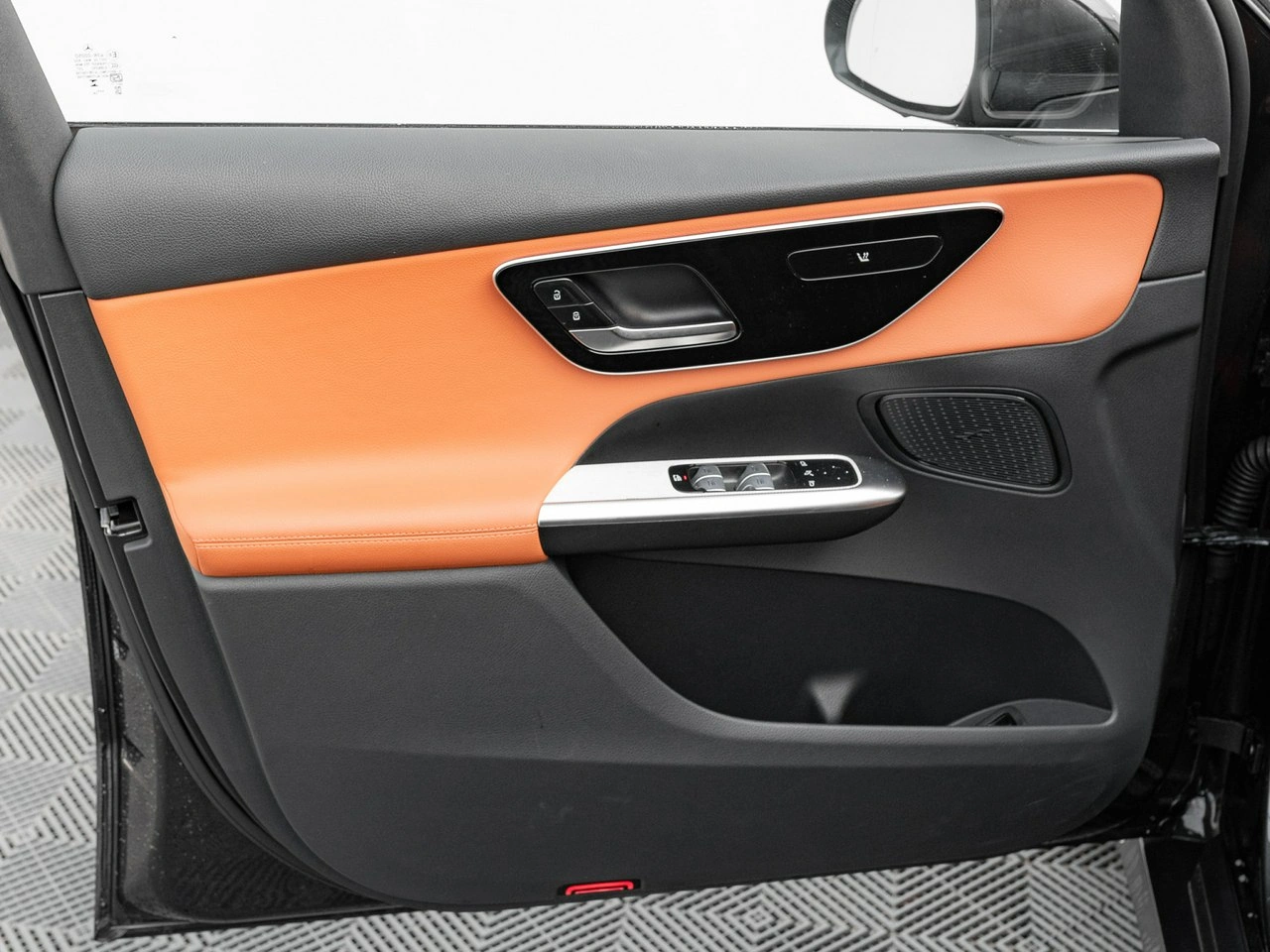 Mercedes GLC 300 - Zdjęcie 10