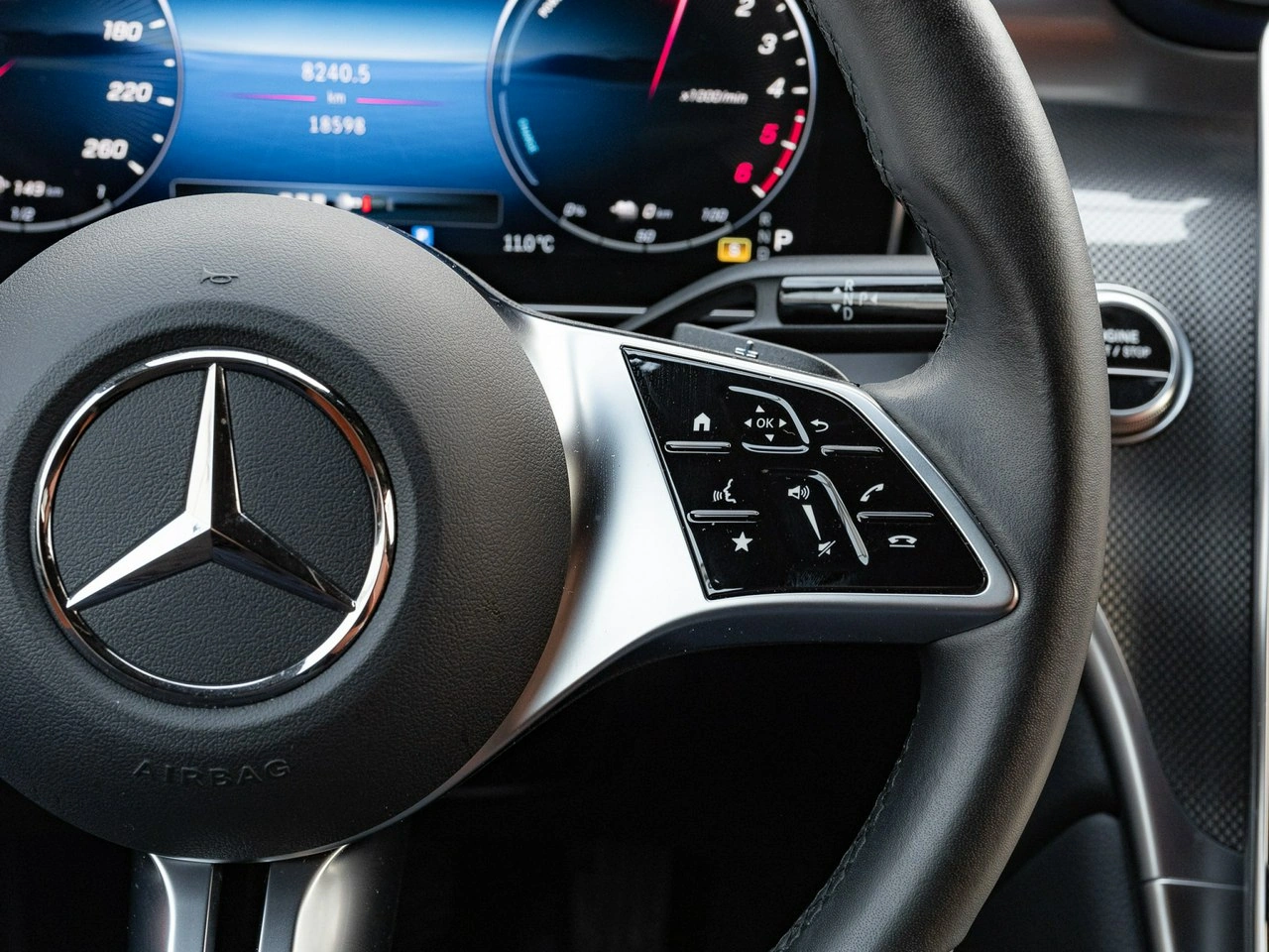 Mercedes GLC 300 - Zdjęcie 15