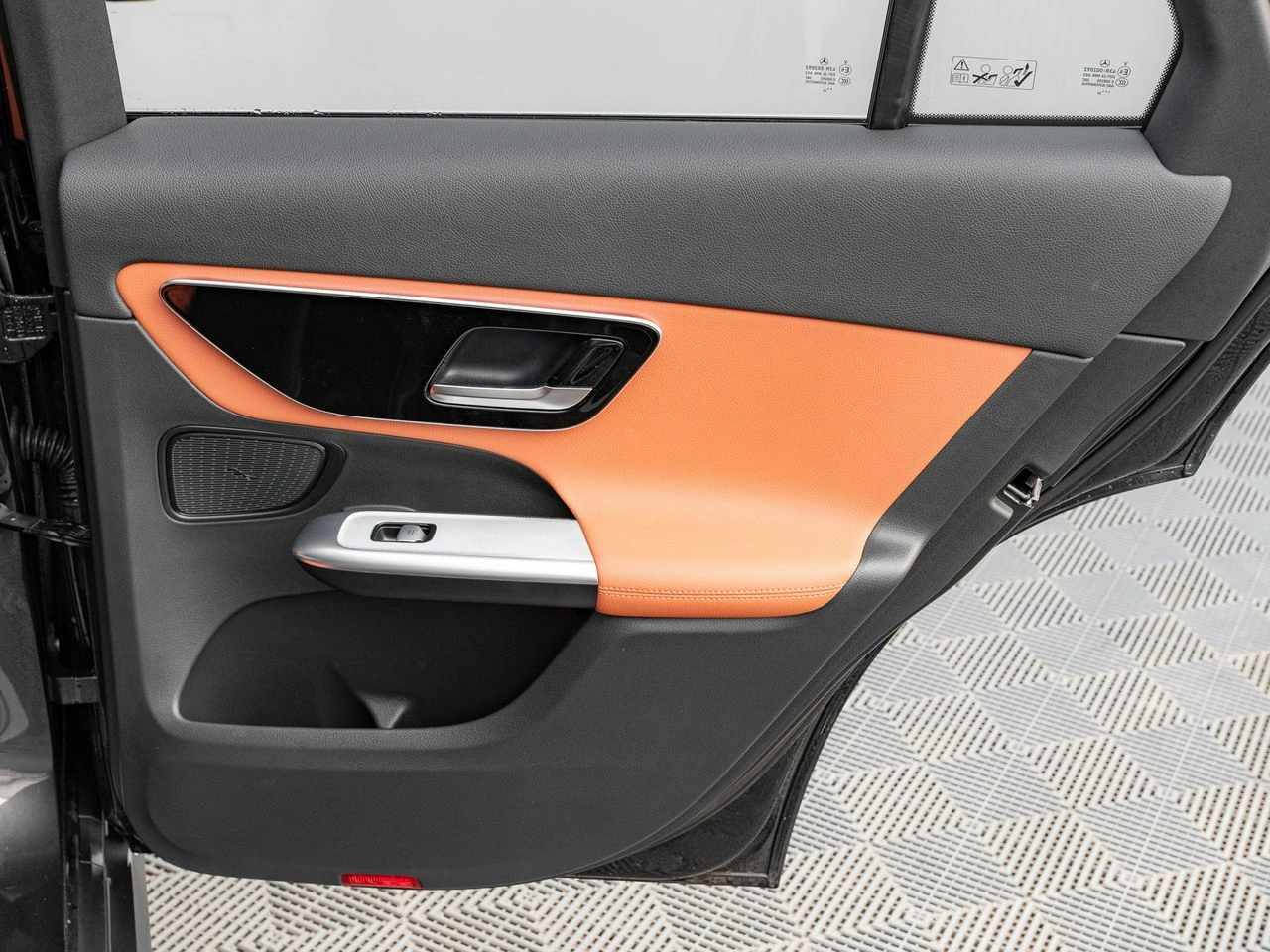 Mercedes GLC 300 - Zdjęcie 22