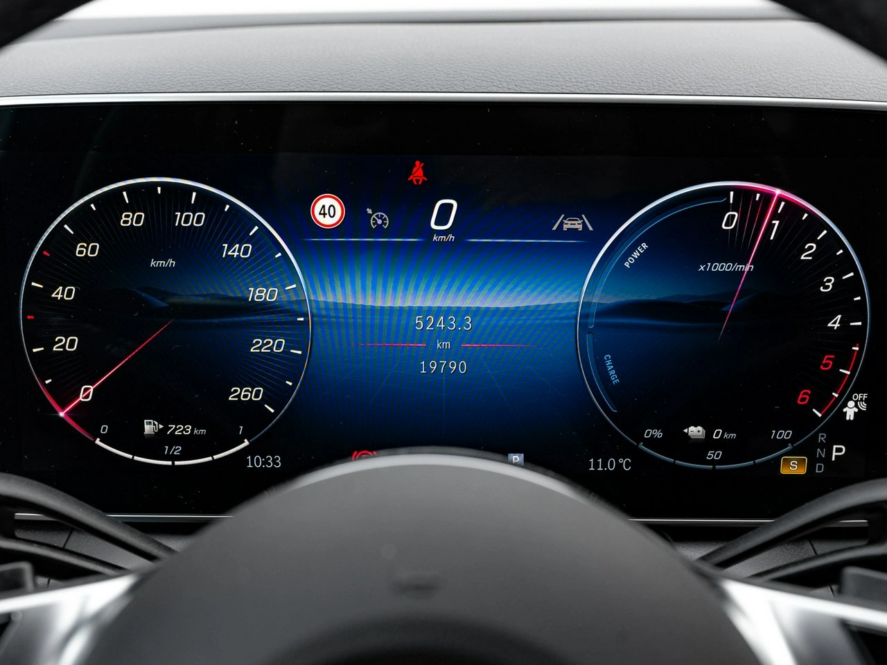 Mercedes GLC 300 - Zdjęcie 13