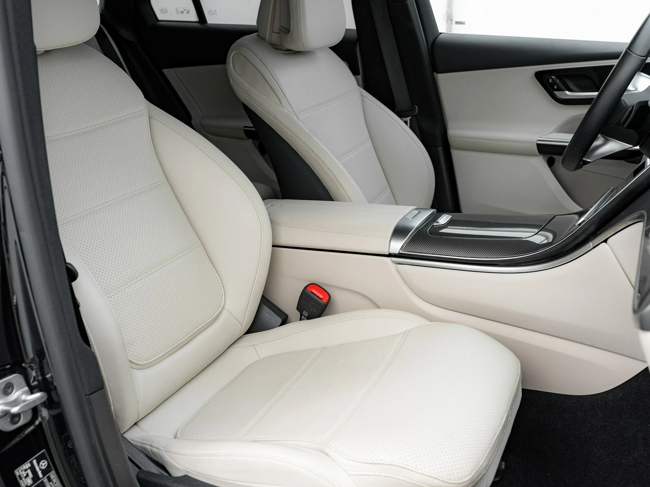 Mercedes GLC 300 - Zdjęcie 24