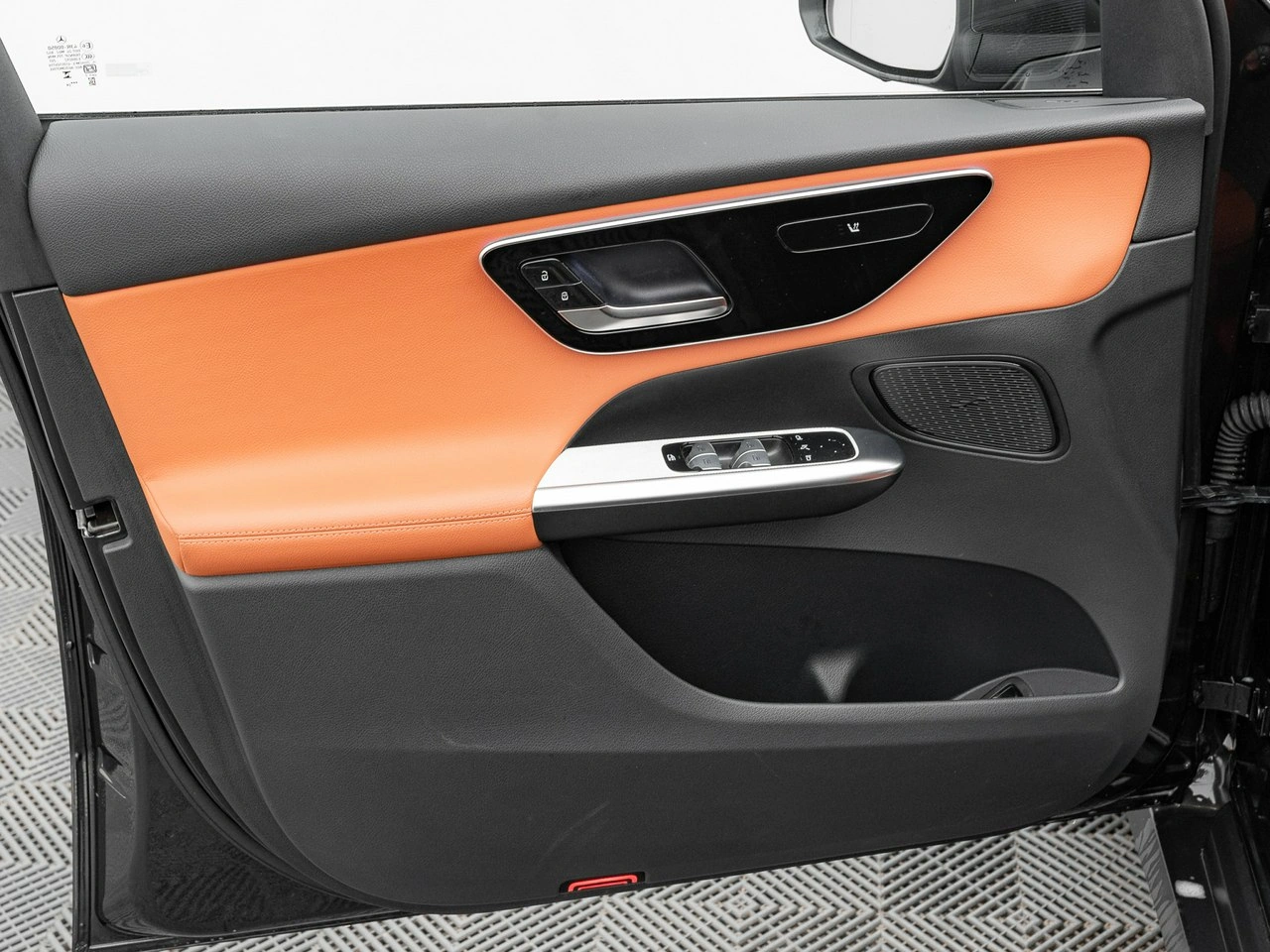 Mercedes GLC 300 - Zdjęcie 10