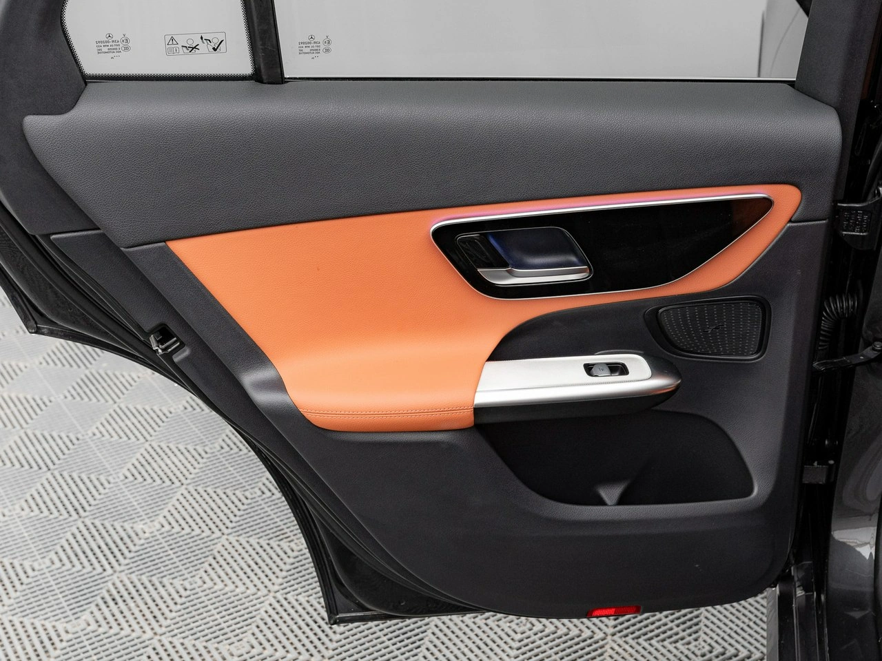 Mercedes GLC 300 - Zdjęcie 18