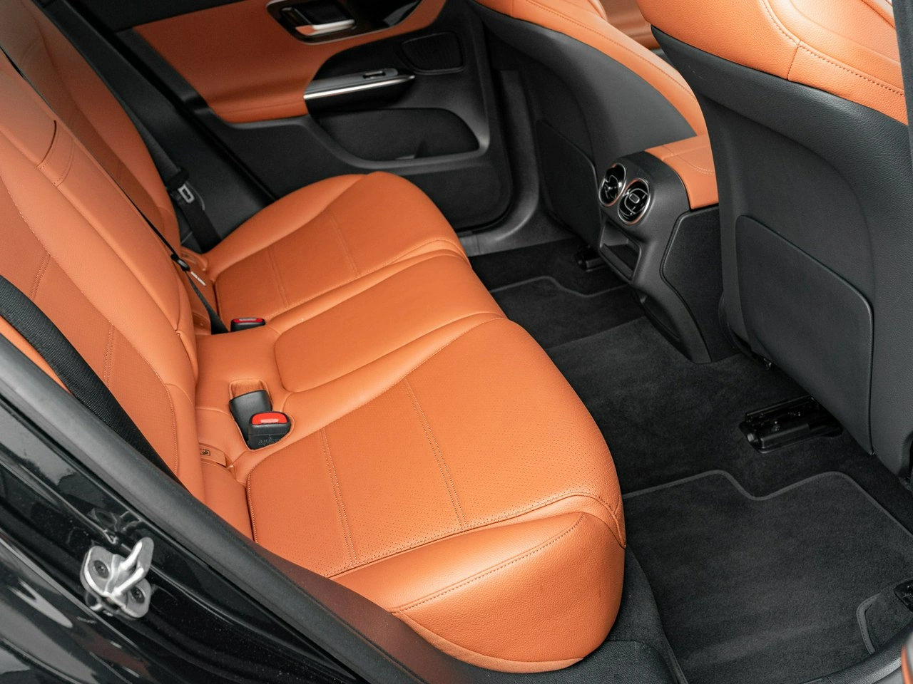 Mercedes GLC 300 - Zdjęcie 24