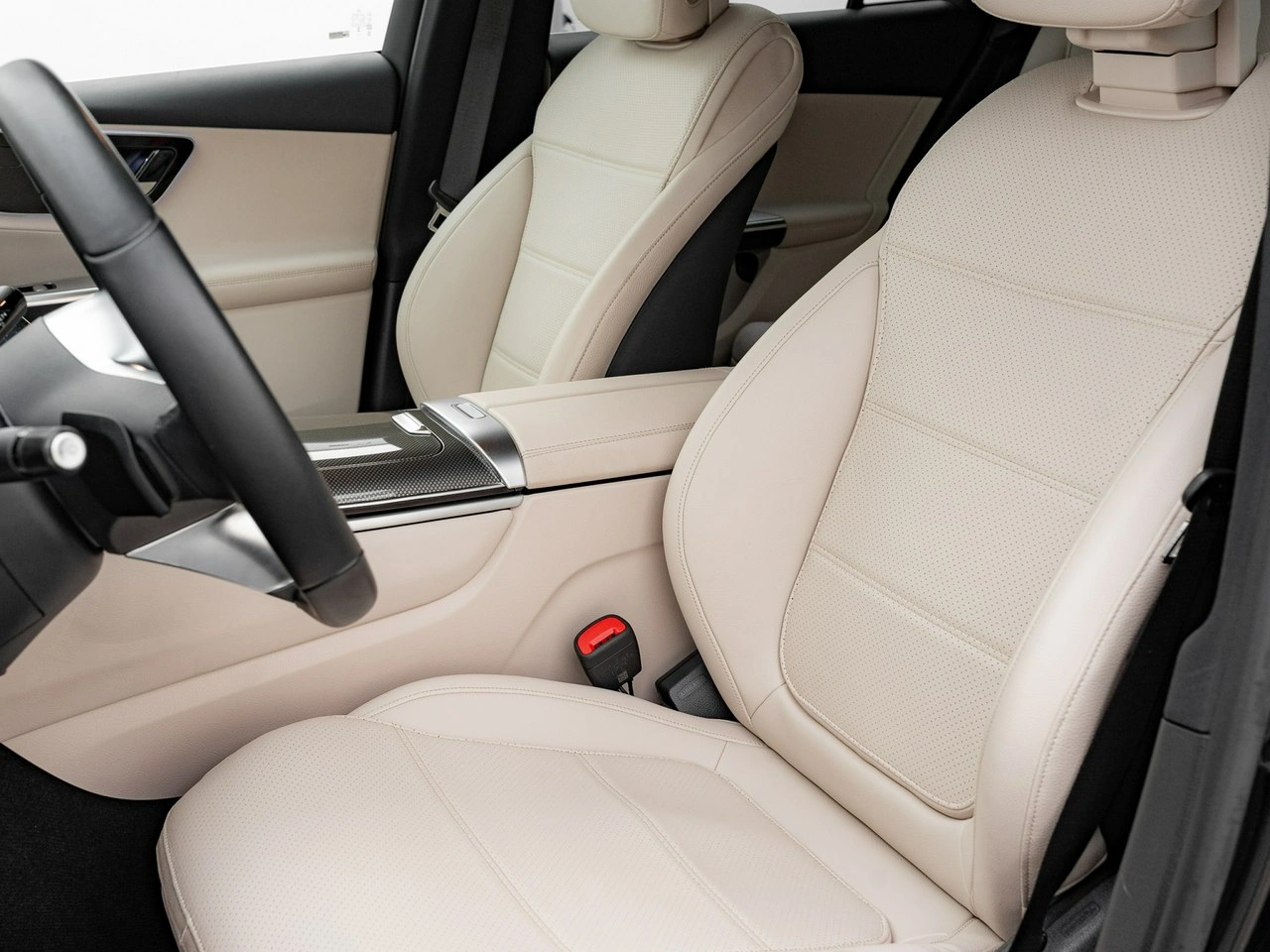 Mercedes GLC 300 - Zdjęcie 12