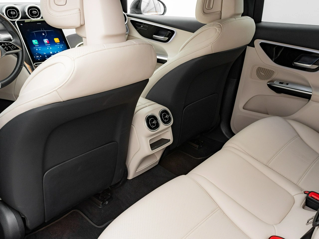 Mercedes GLC 300 - Zdjęcie 19