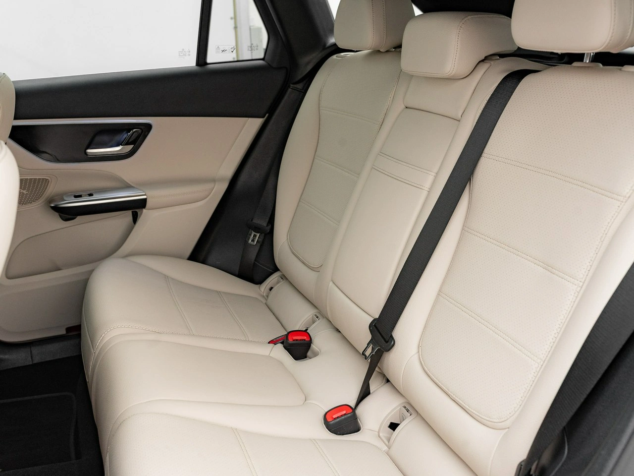 Mercedes GLC 300 - Zdjęcie 21