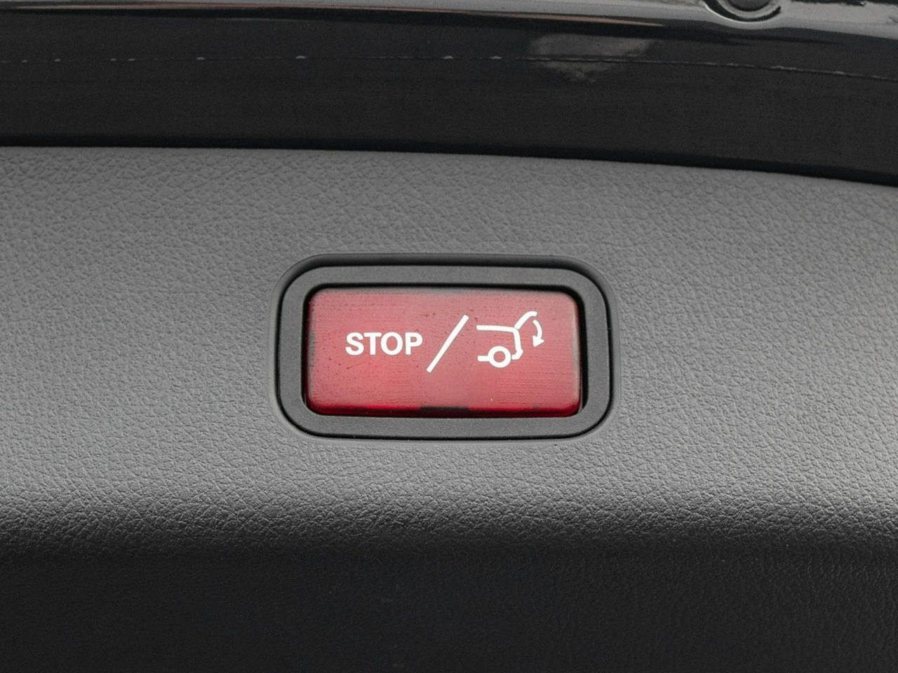 Mercedes GLC 300 - Zdjęcie 22