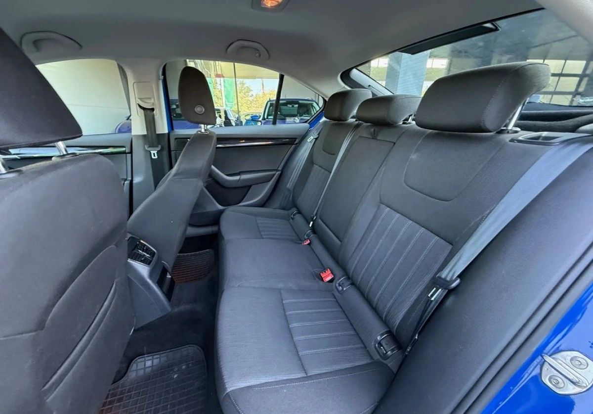 Skoda Octavia - Zdjęcie 21