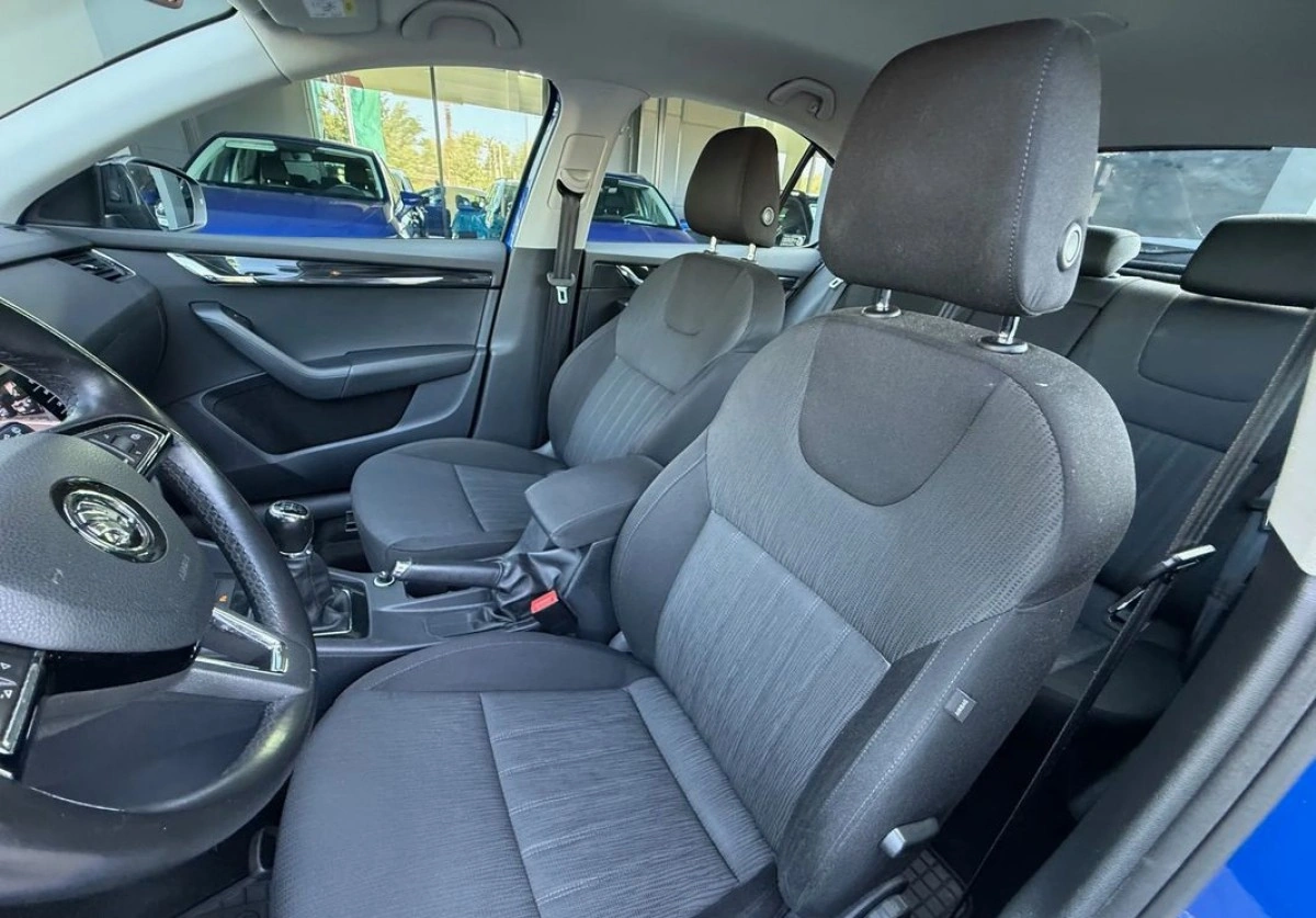 Skoda Octavia - Zdjęcie 25