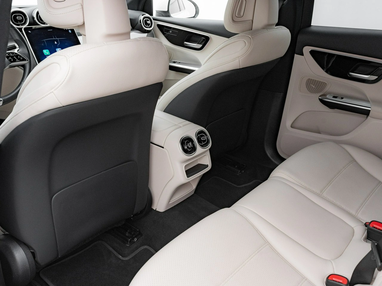 Mercedes GLC 300 - Zdjęcie 19