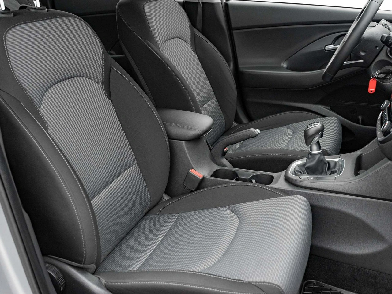 Hyundai i30 - Zdjęcie 25