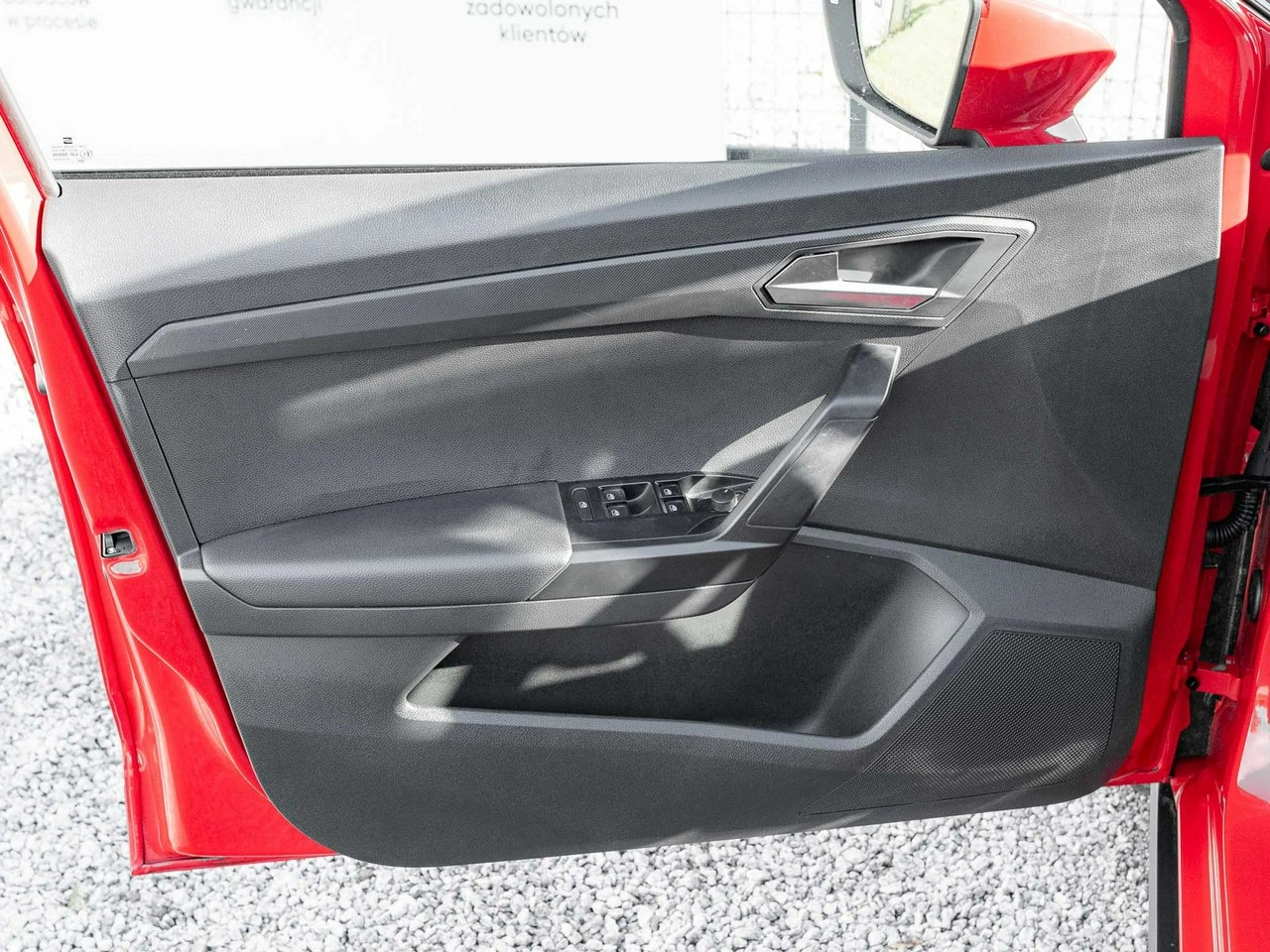 Seat Arona - Zdjęcie 10