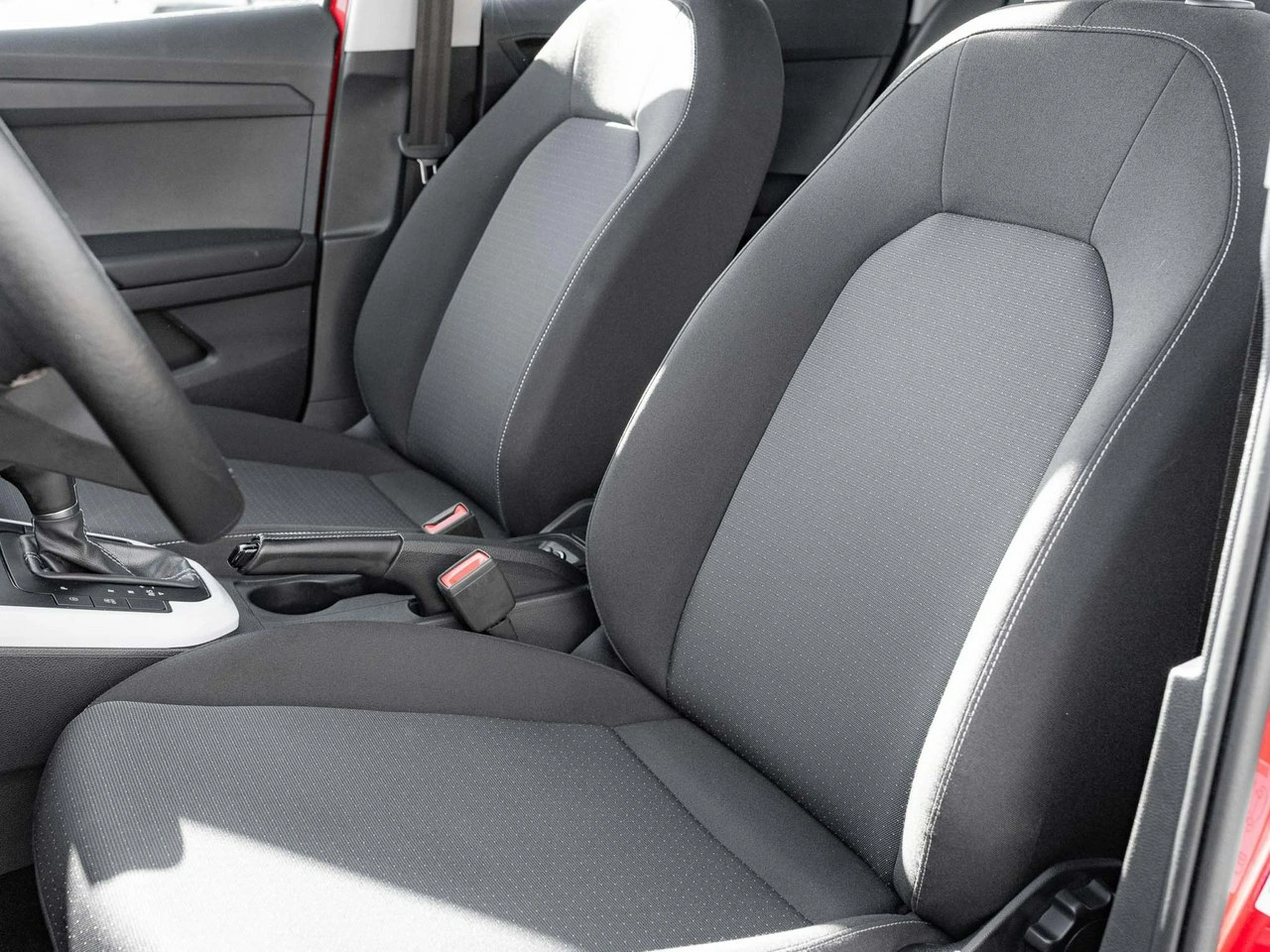 Seat Arona - Zdjęcie 12