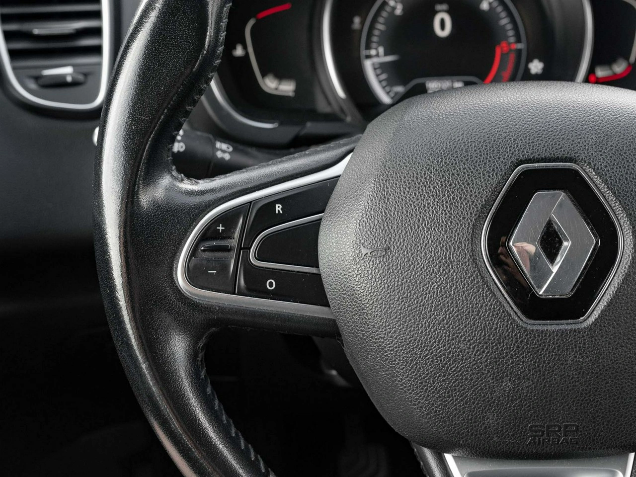 Renault Scenic - Zdjęcie 14