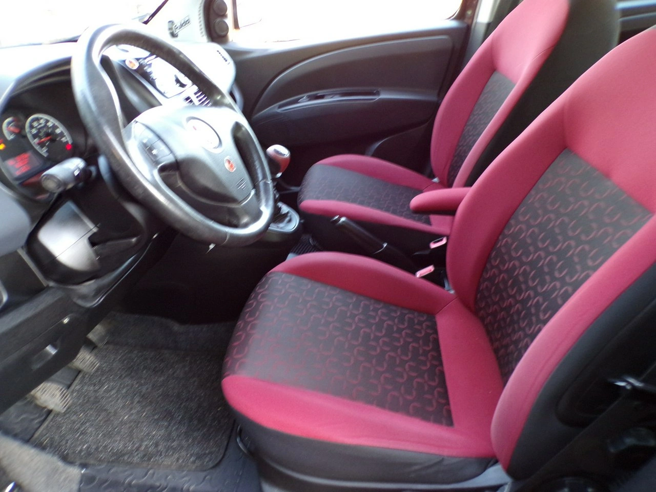 Fiat Doblo - Zdjęcie 17