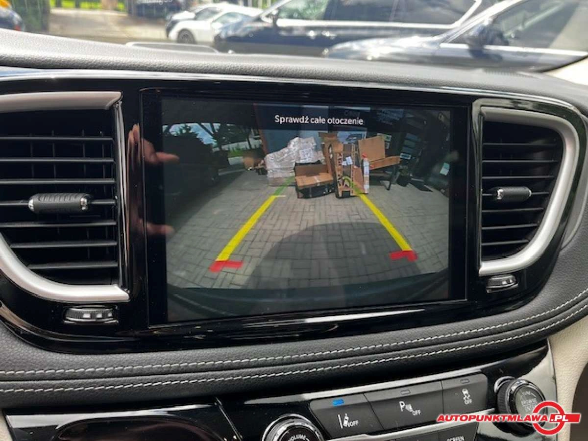 Chrysler Pacifica - Zdjęcie 12