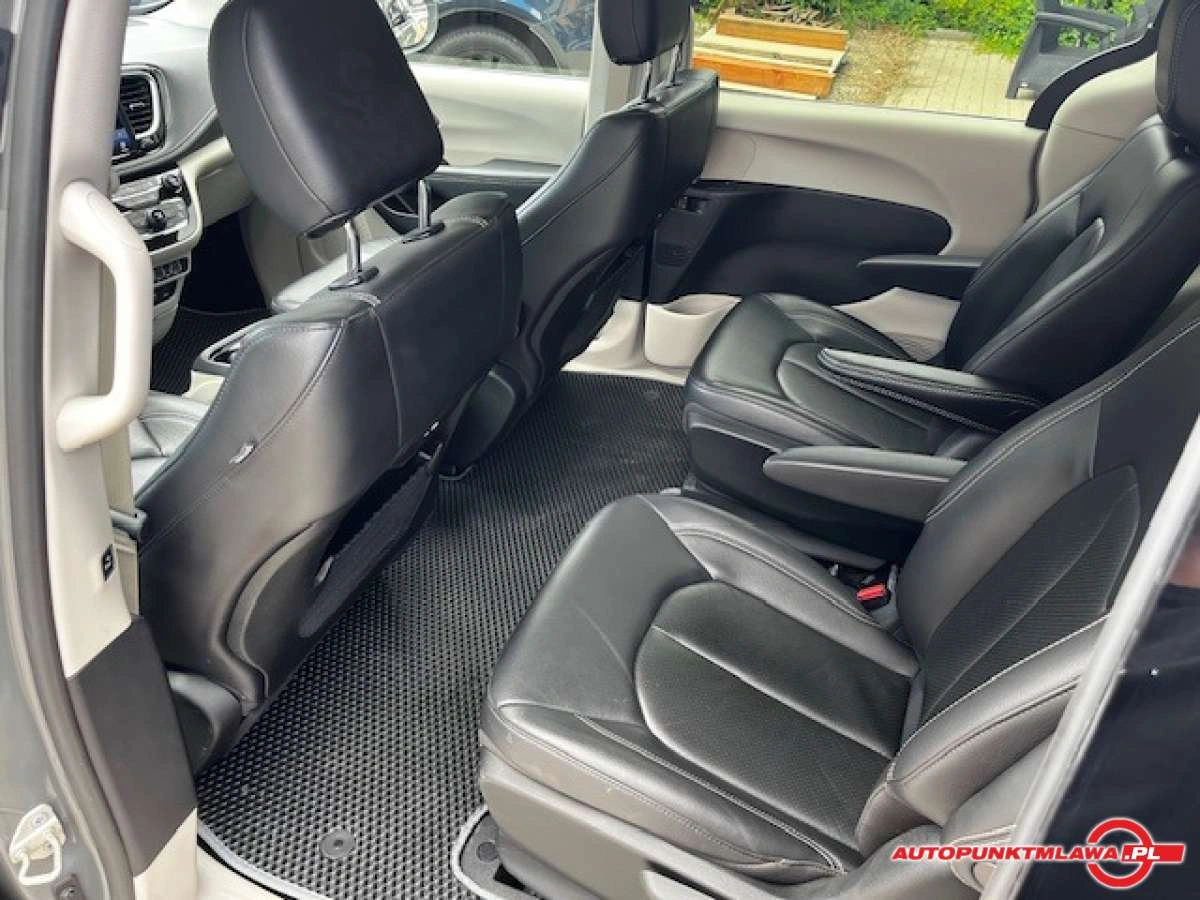 Chrysler Pacifica - Zdjęcie 24