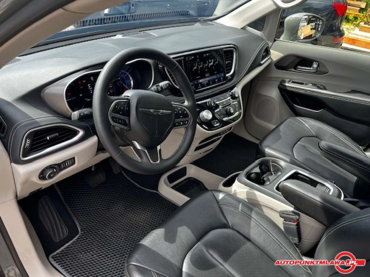 Chrysler Pacifica - Zdjęcie 8