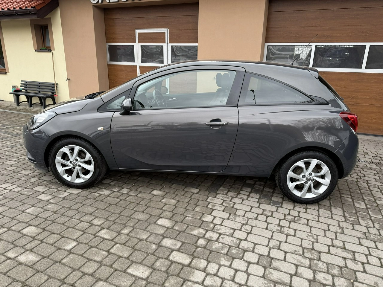 Opel Corsa - Zdjęcie 10