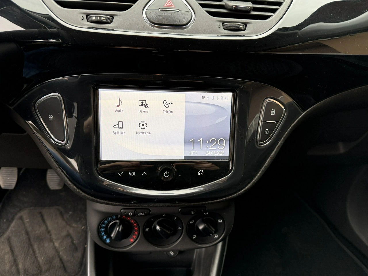 Opel Corsa - Zdjęcie 13