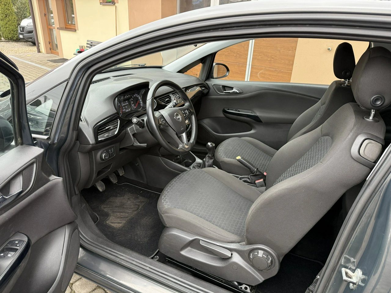 Opel Corsa - Zdjęcie 18