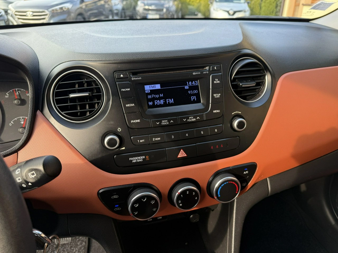 Hyundai i10 - Zdjęcie 16