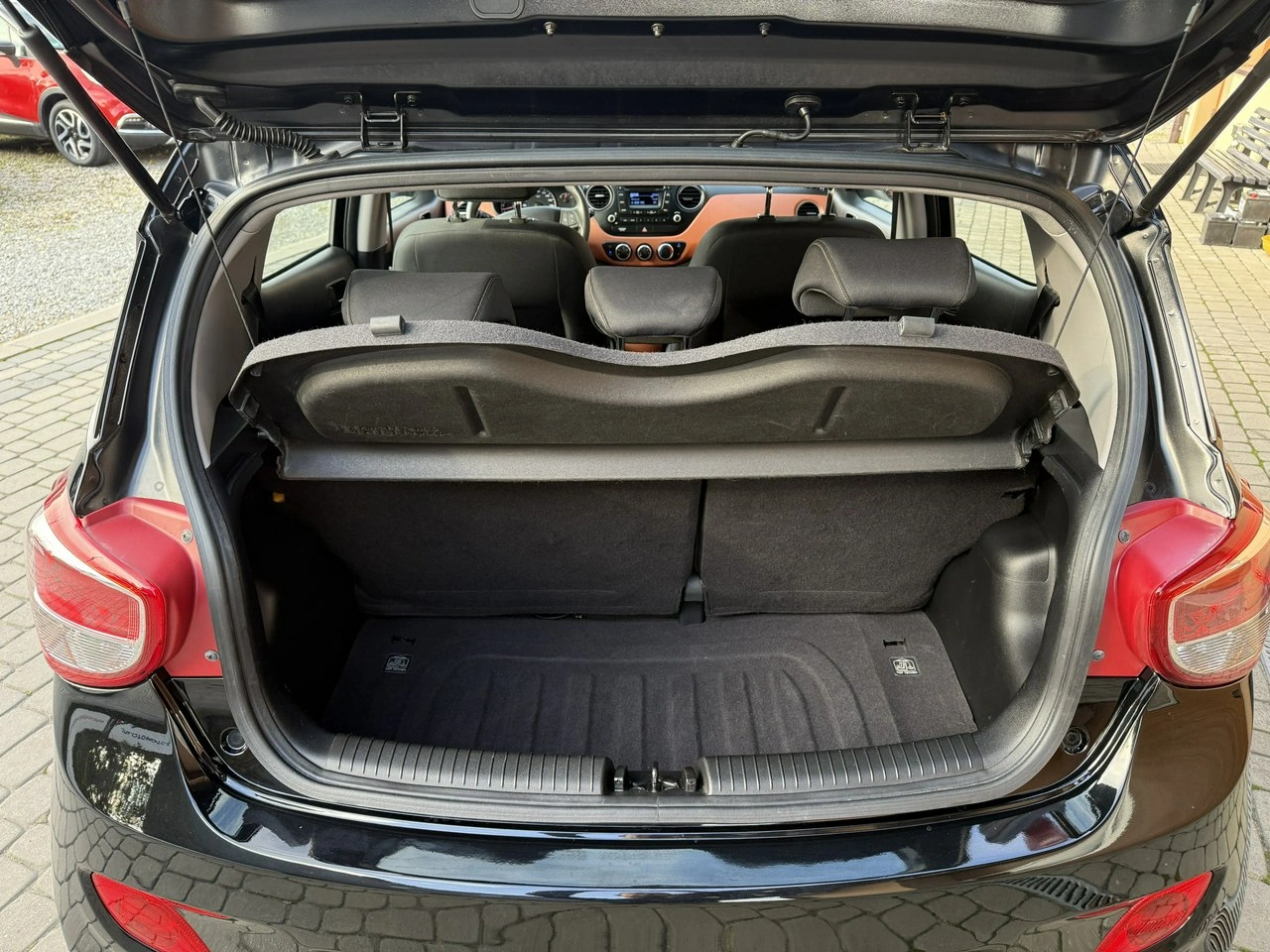 Hyundai i10 - Zdjęcie 24