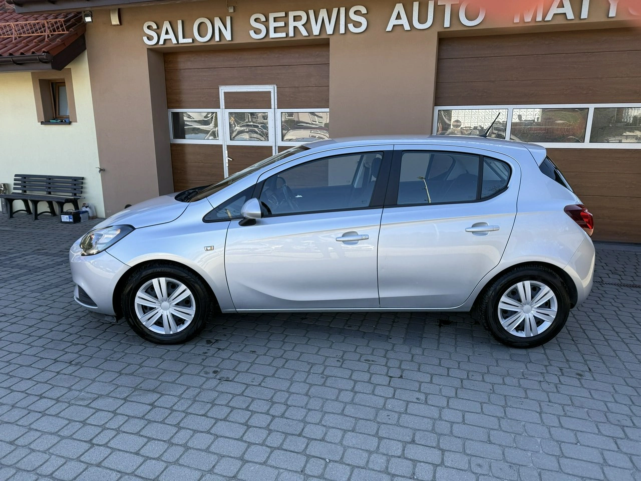 Opel Corsa - Zdjęcie 9