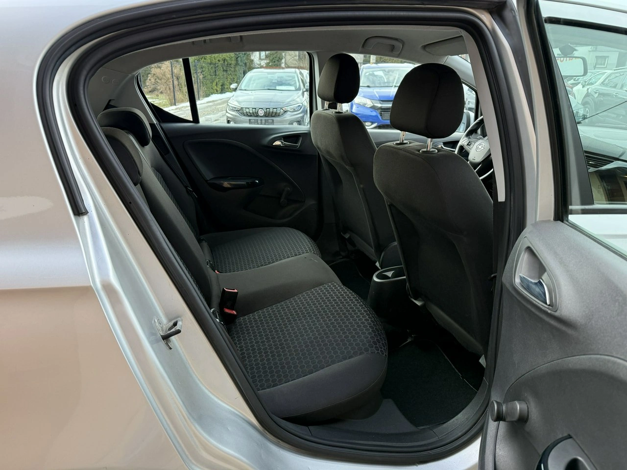 Opel Corsa - Zdjęcie 17