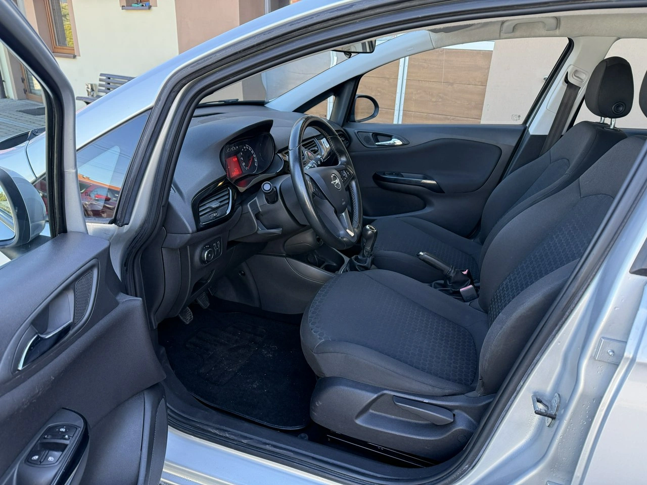Opel Corsa - Zdjęcie 17