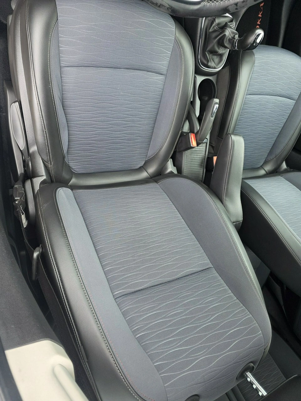 Opel Mokka - Zdjęcie 23