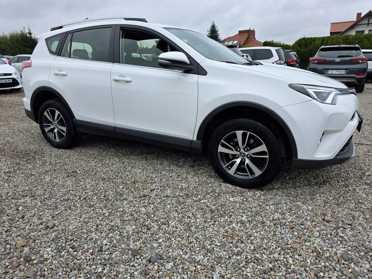 Toyota RAV-4 - Zdjęcie 11