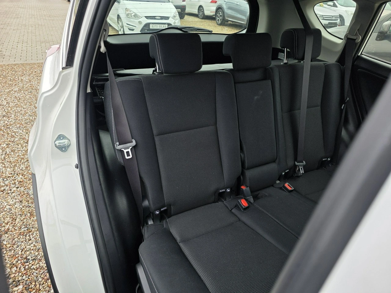 Toyota RAV-4 - Zdjęcie 16