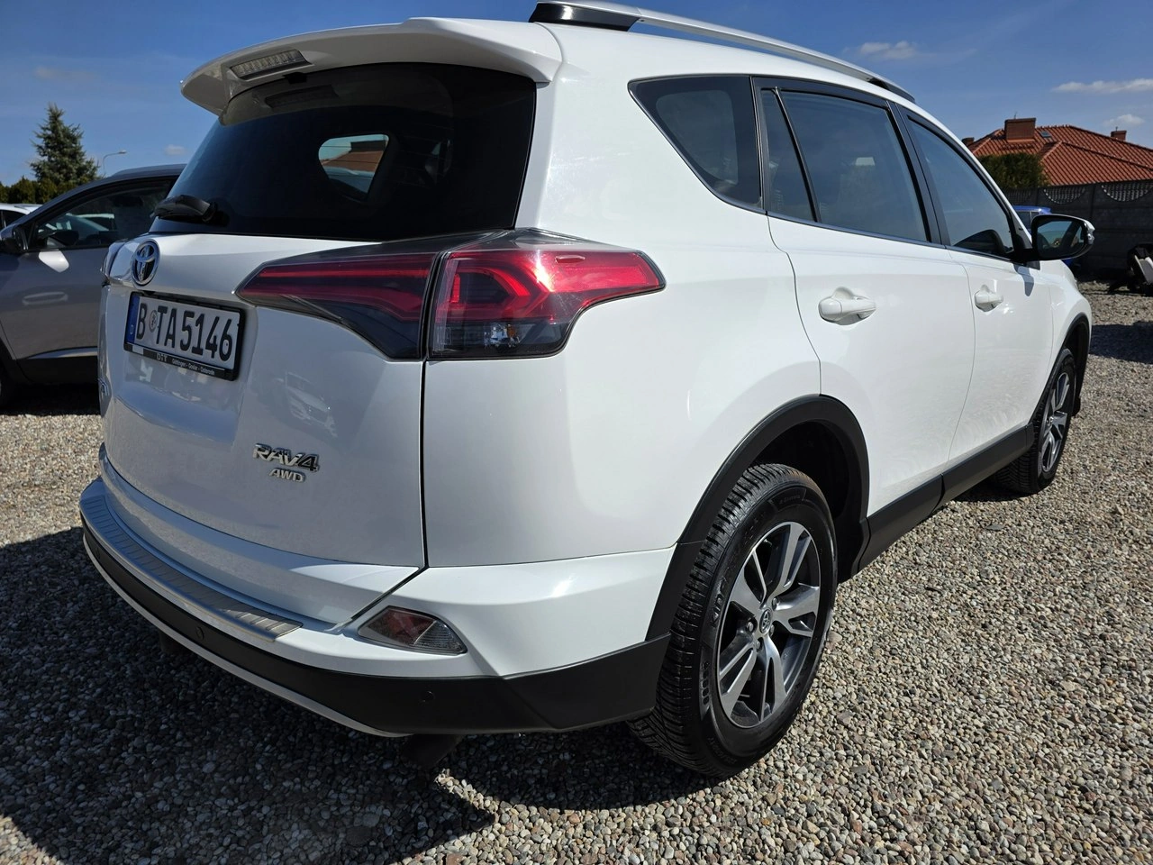 Toyota RAV-4 - Zdjęcie 18