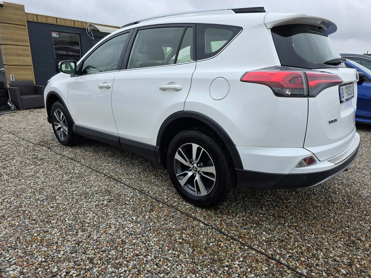 Toyota RAV-4 - Zdjęcie 8