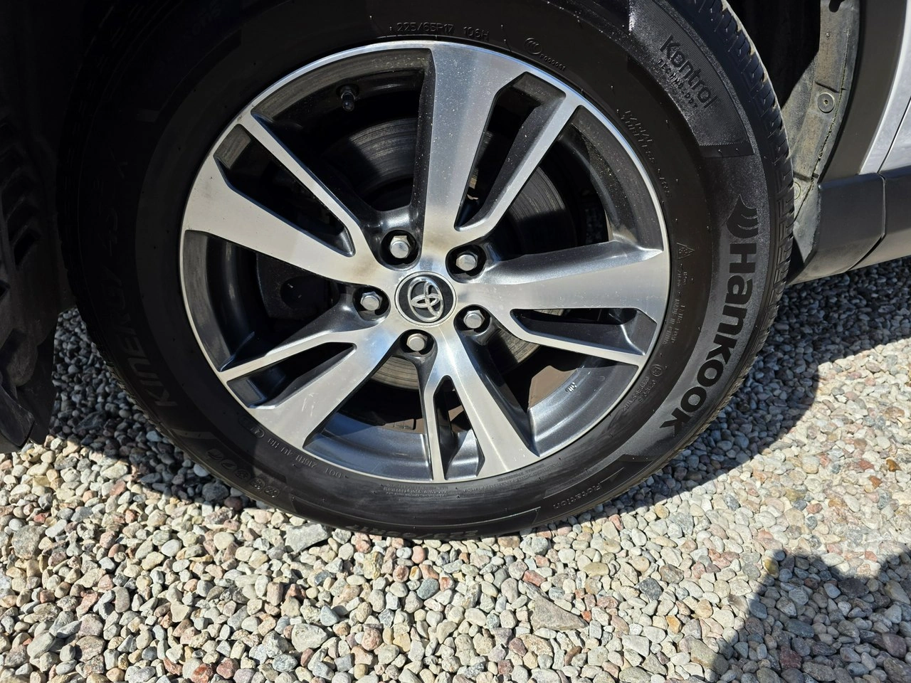 Toyota RAV-4 - Zdjęcie 7