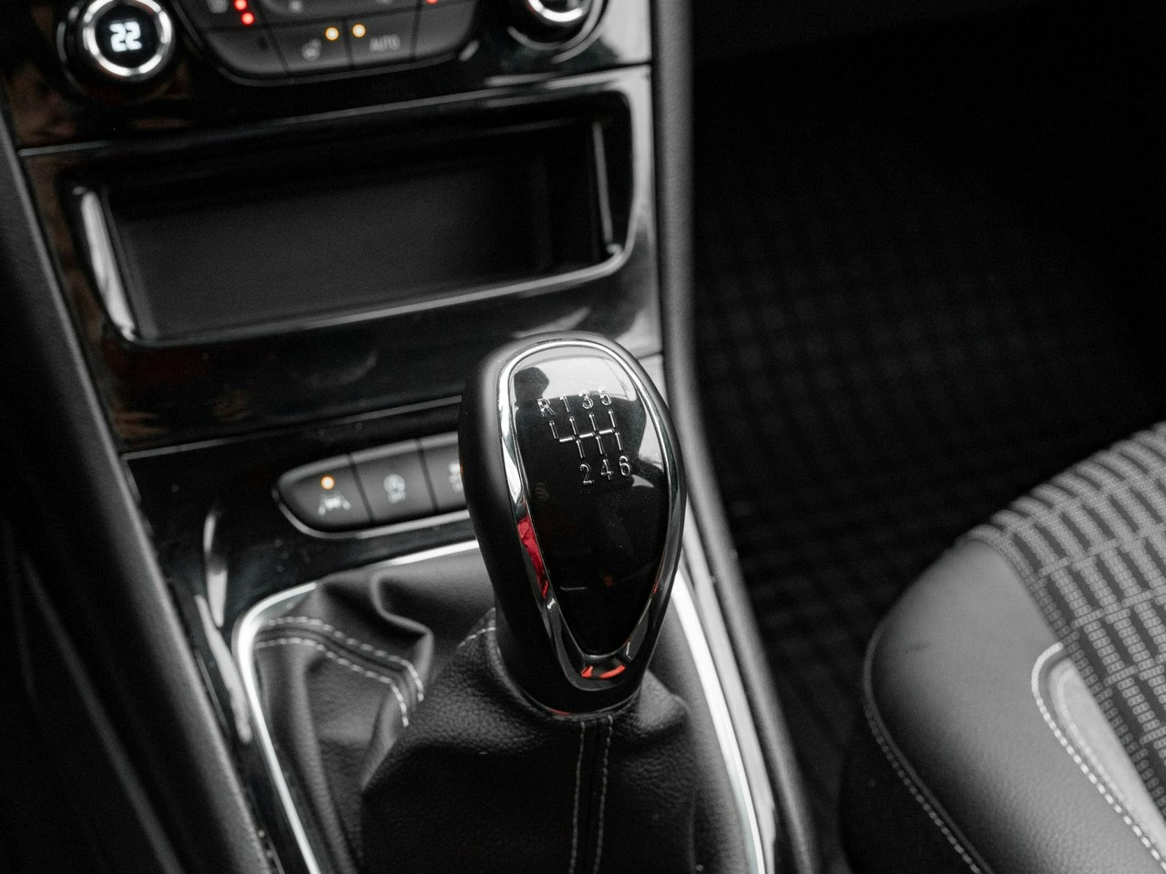 Opel Astra - Zdjęcie 16