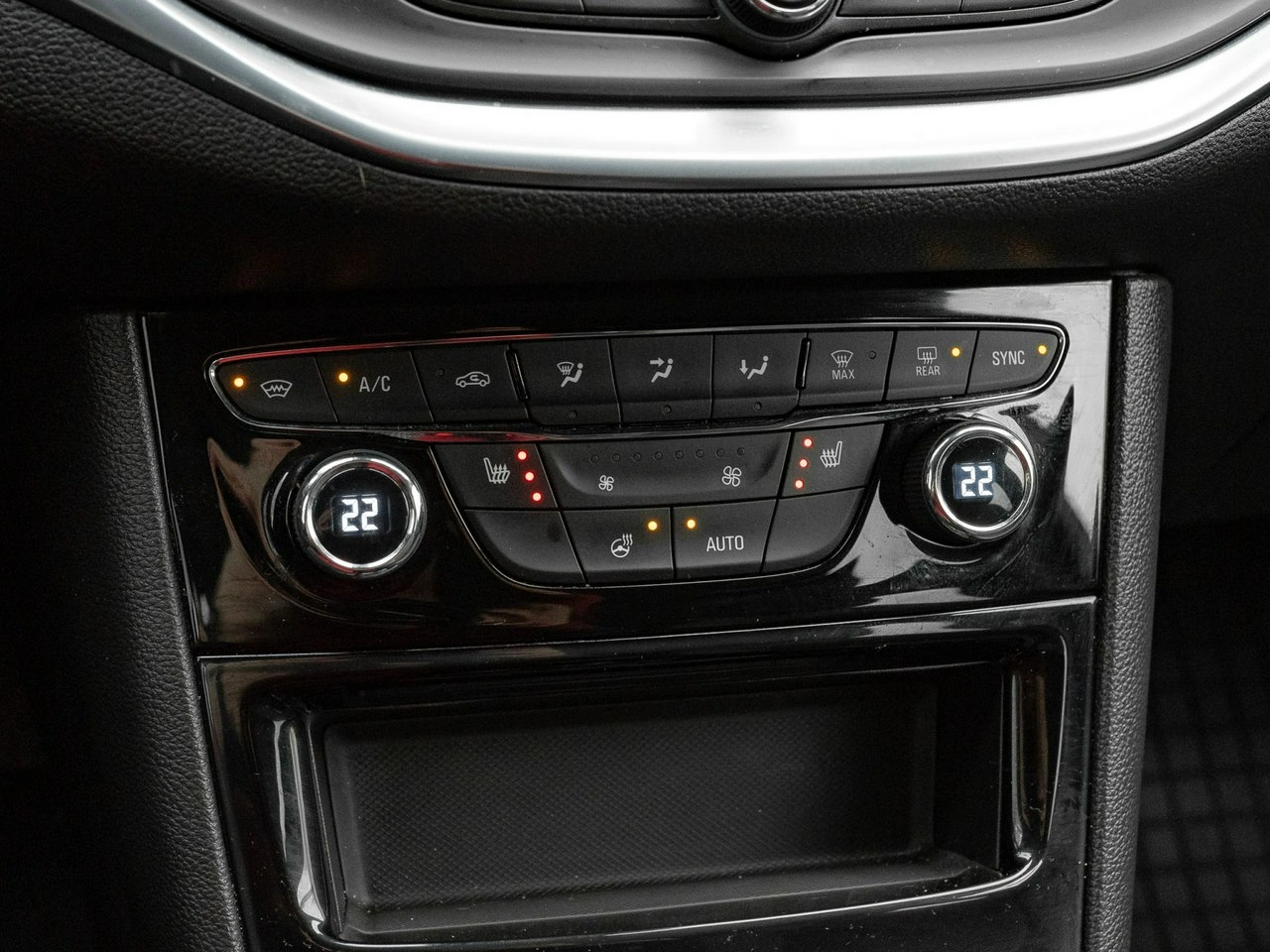 Opel Astra - Zdjęcie 17